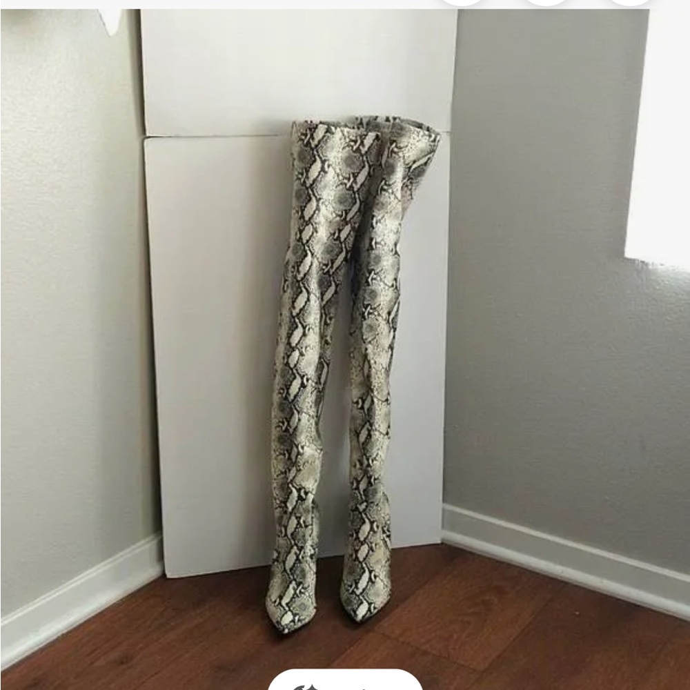 Steve Madden Black and White Snakeskin Boots